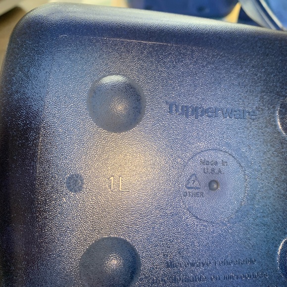 Tupperware Blue Food Storage Container 5 pcs Set - Picture 5 of 9